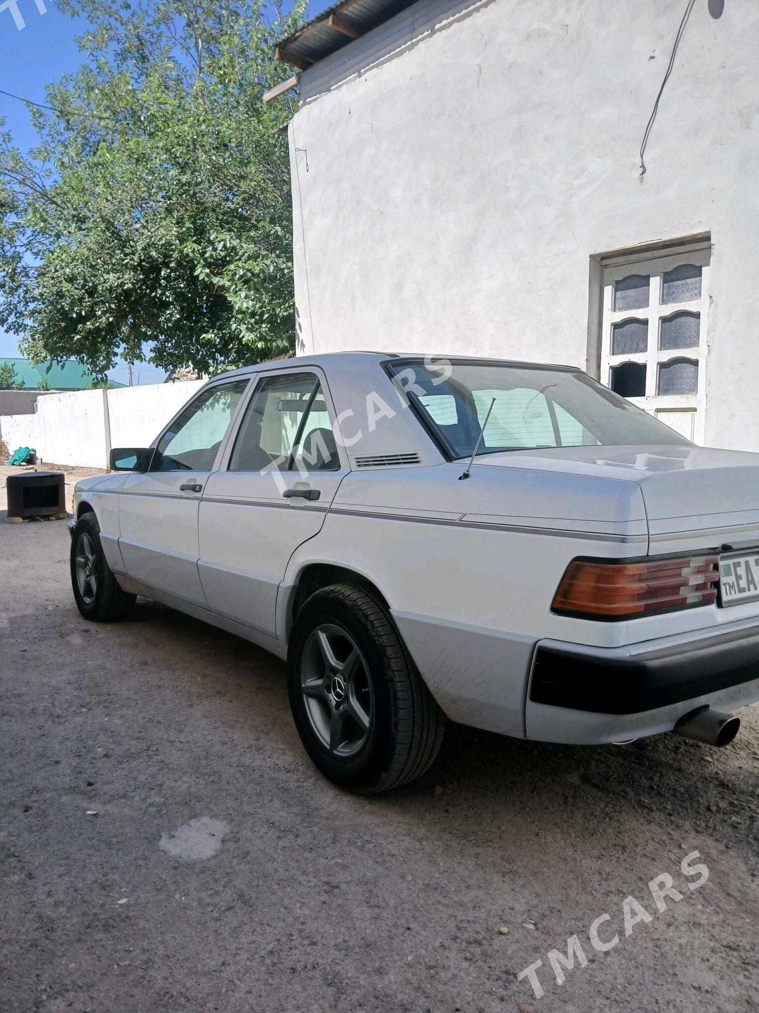 Mercedes-Benz 190E 1990 - 54 000 TMT - Кёнеургенч - img 4