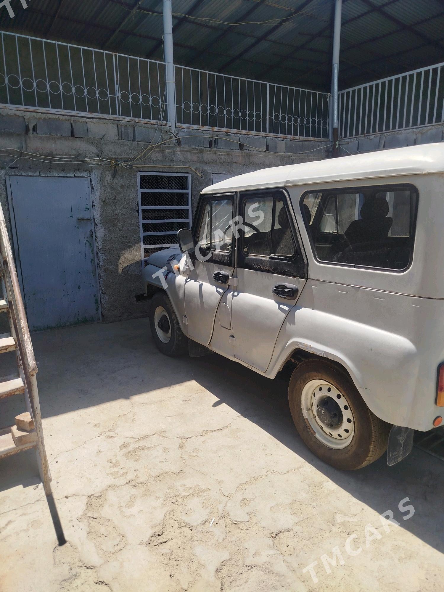 UAZ 469 2000 - 30 000 TMT - Бахарден - img 4