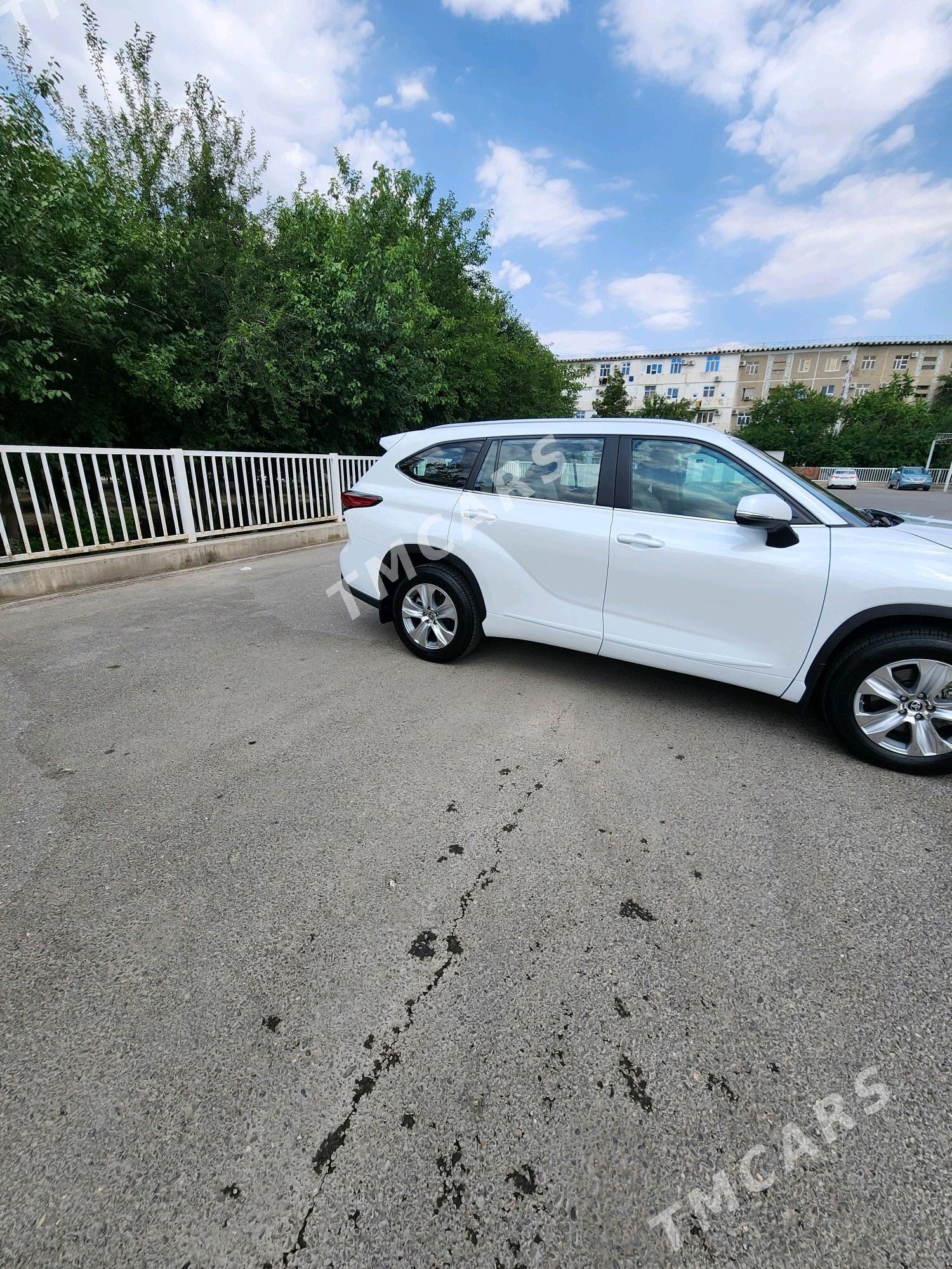 Toyota Highlander 2023 - 440 000 TMT - Aşgabat - img 5