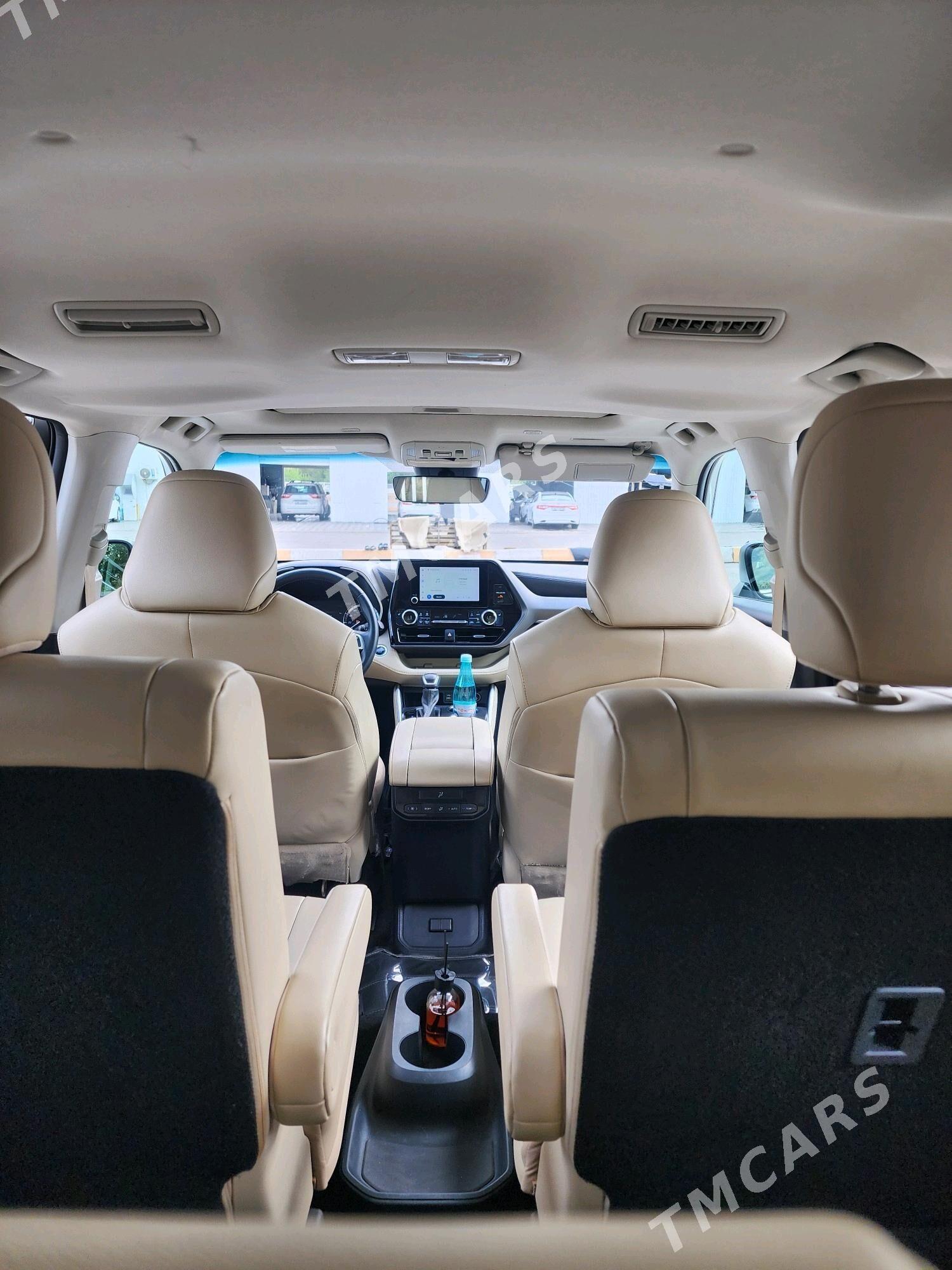 Toyota Highlander 2023 - 440 000 TMT - Aşgabat - img 7