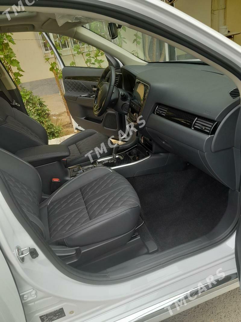 Mitsubishi Outlander 2022 - 305 000 TMT - Ашхабад - img 4