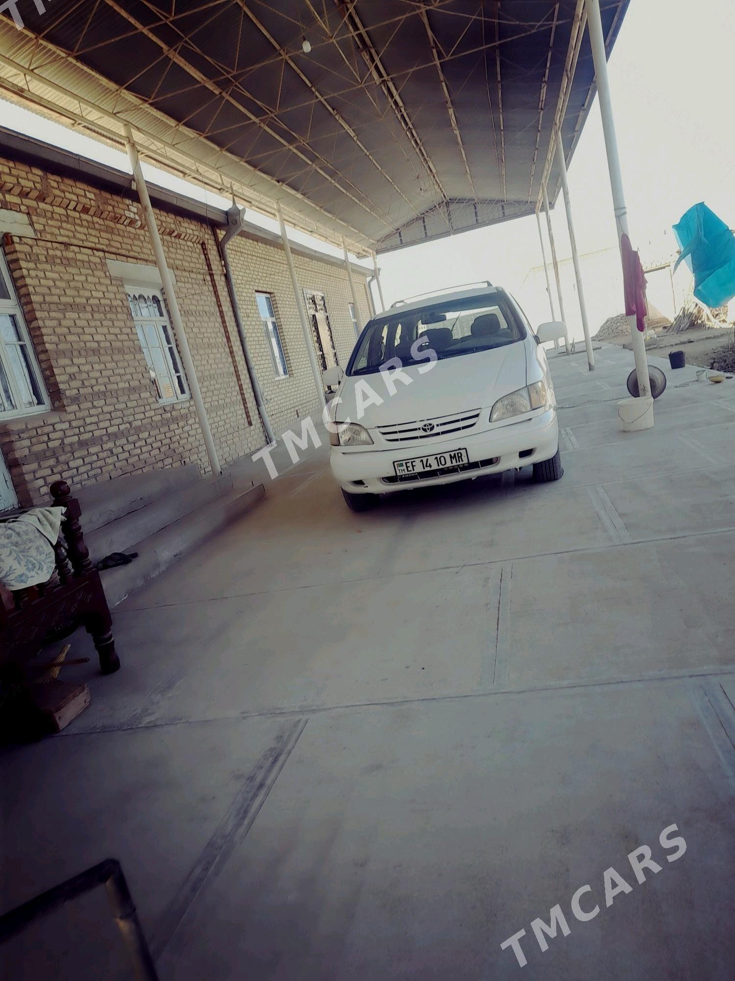 Toyota Sienna 2002 - 135 000 TMT - Сакарчага - img 2