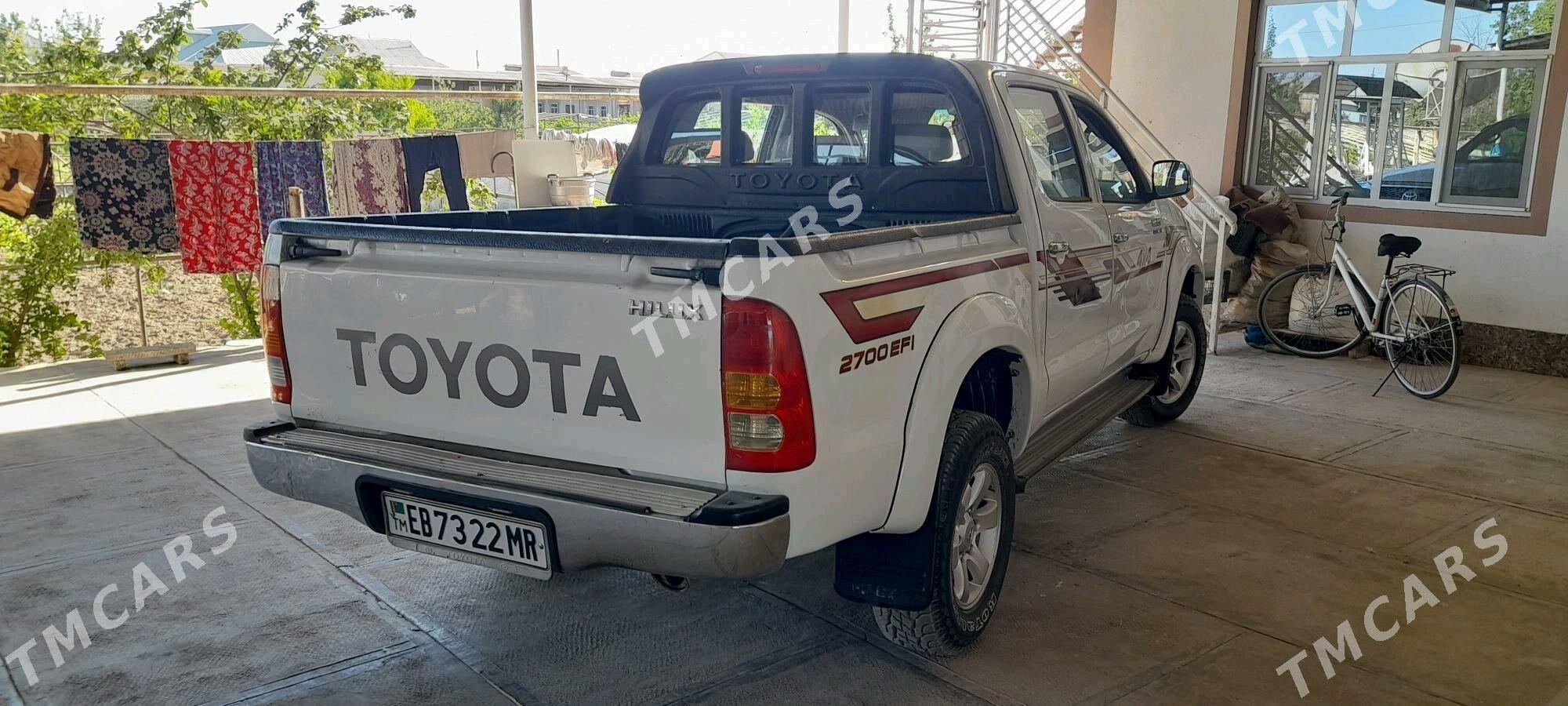 Toyota Hilux 2007 - 220 000 TMT - Wekilbazar - img 1