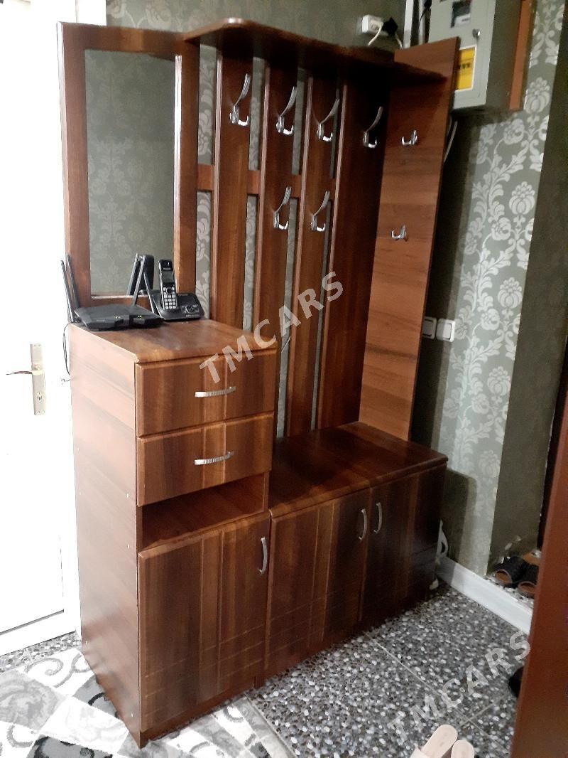 Prihoşka mebel - 6 mkr - img 1