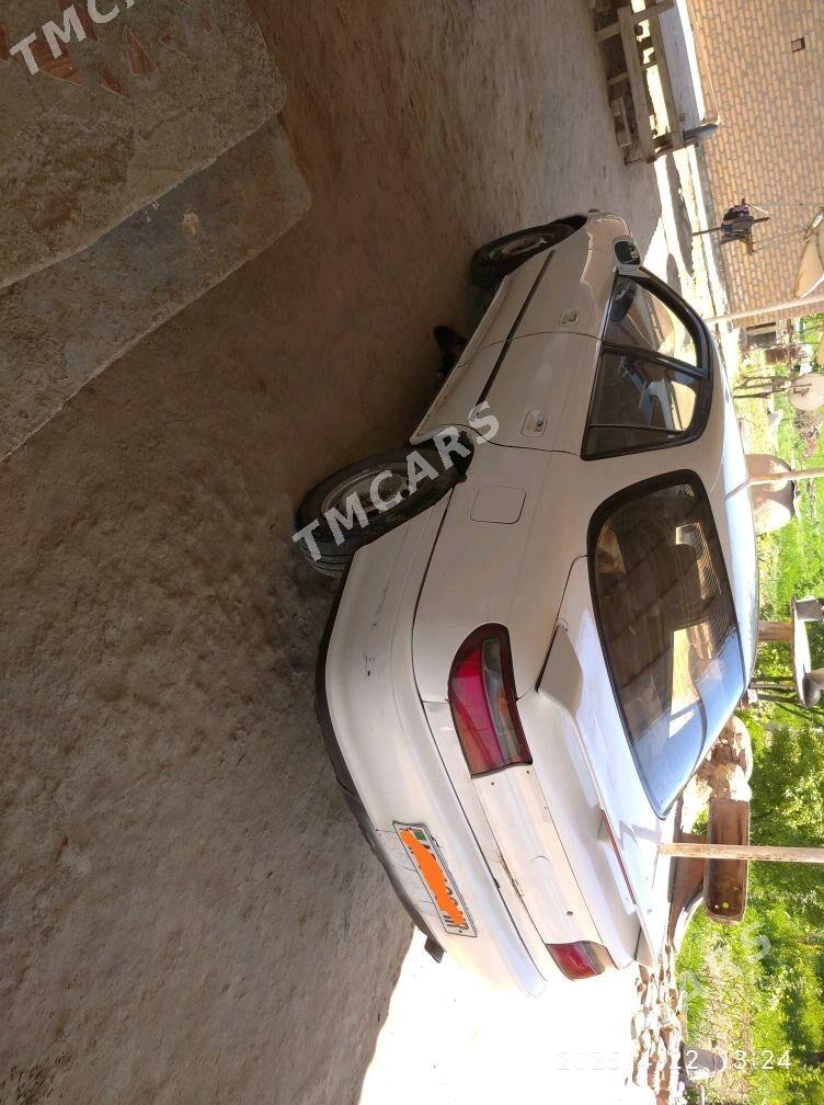 Toyota Carina 1993 - 30 000 TMT - Ёлётен - img 2