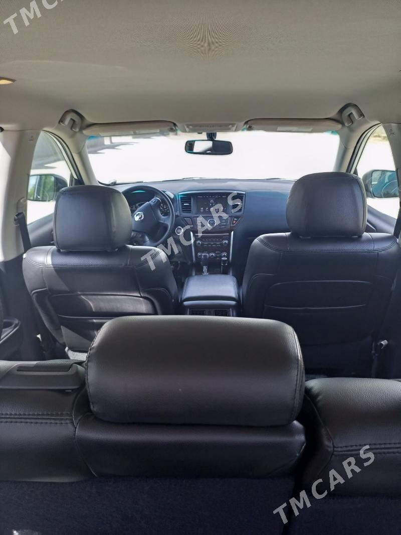 Nissan Pathfinder 2018 - 270 000 TMT - Багир - img 2