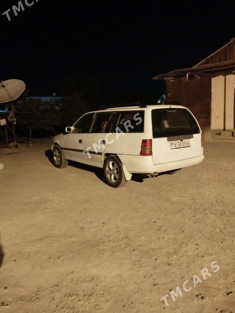 Opel Astra 1992 - 35 000 TMT - Bagyr - img 1