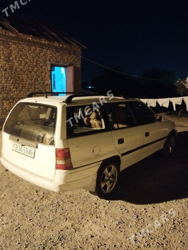 Opel Astra 1992 - 35 000 TMT - Bagyr - img 4