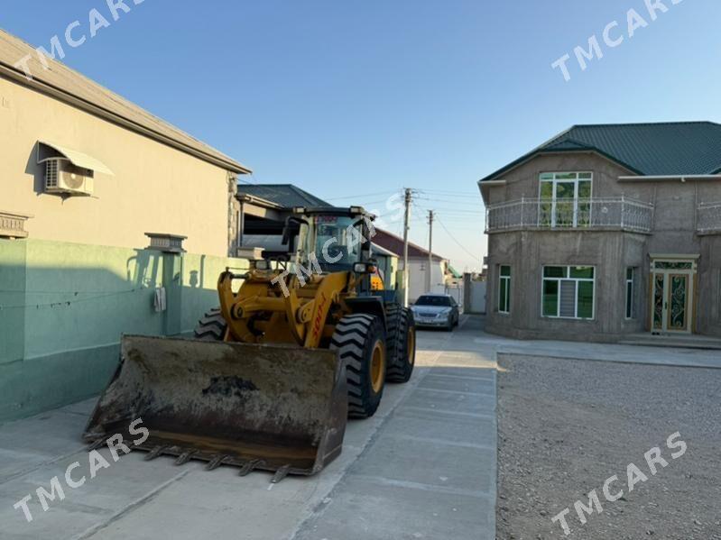 LiuGong Excavator 2010 - 400 000 TMT - Balkanabat - img 2