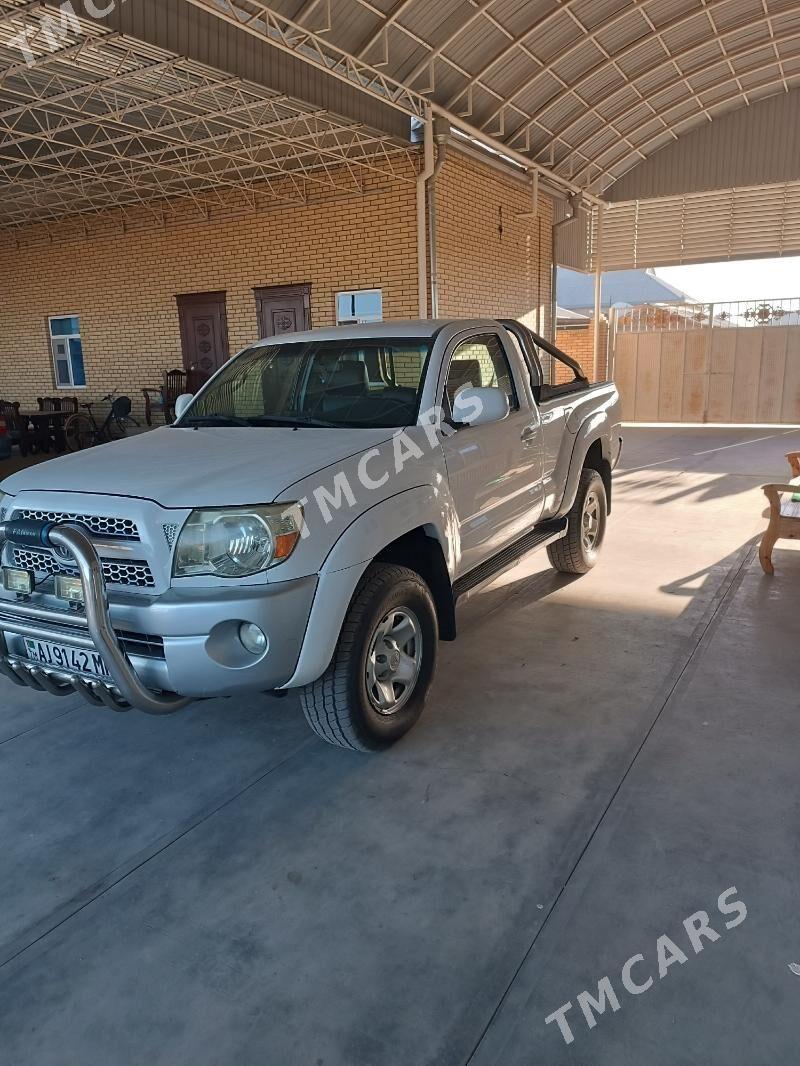 Toyota Tacoma 2012 - 210 000 TMT - Мары - img 4