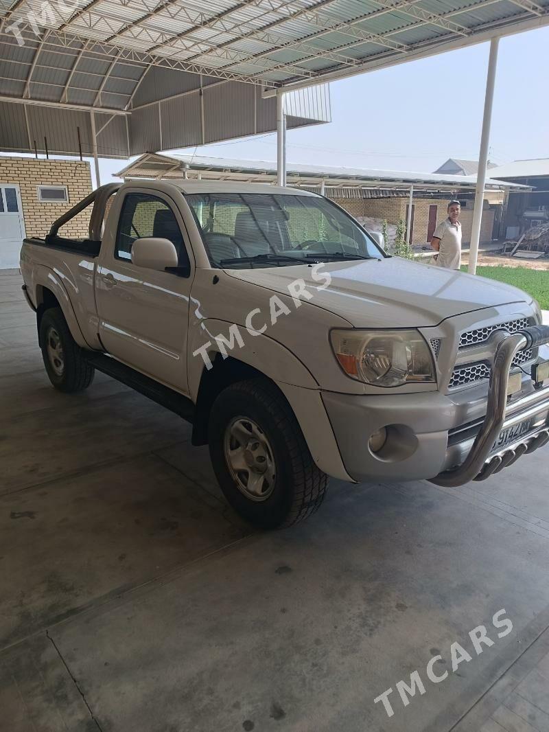 Toyota Tacoma 2012 - 210 000 TMT - Мары - img 3