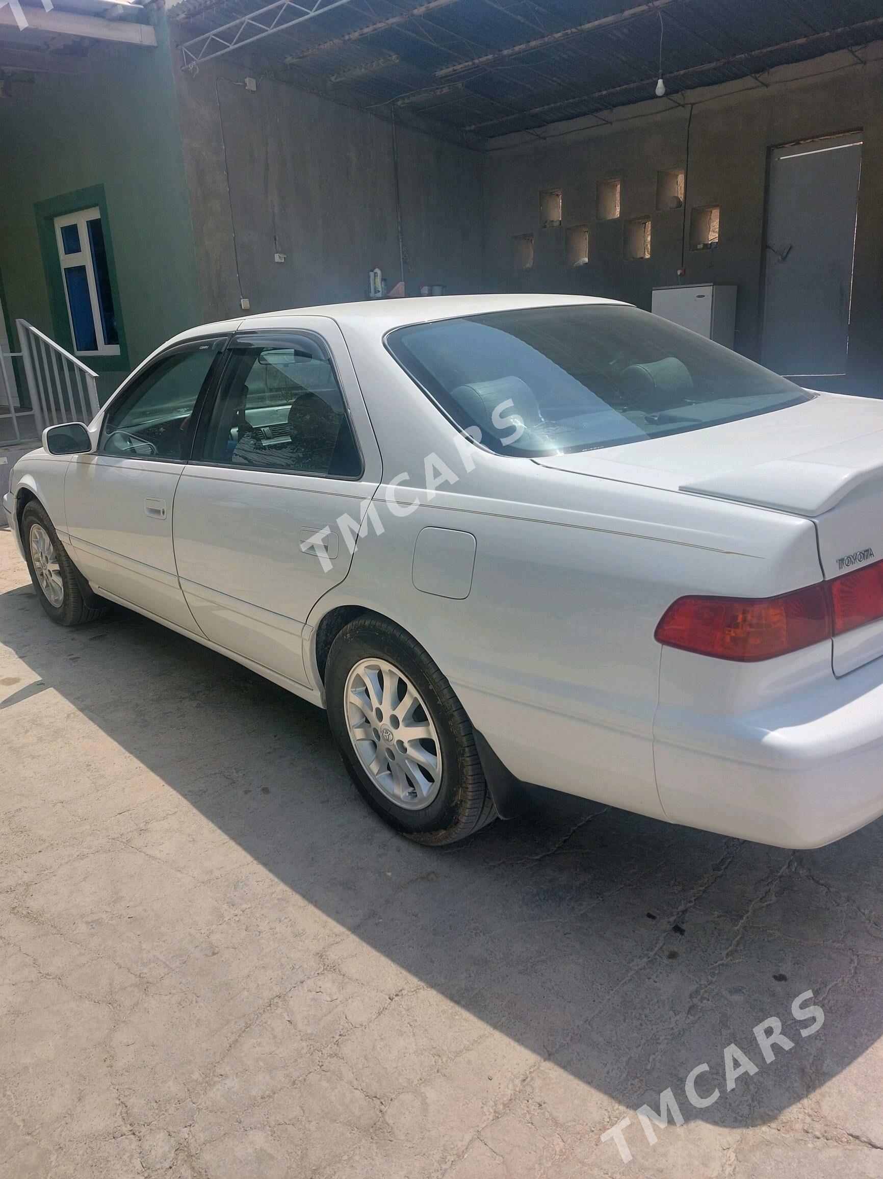 Toyota Camry 2001 - 175 000 TMT - Magdanly - img 9
