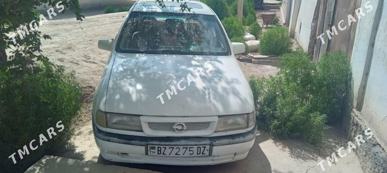 Opel Vectra 1990 - 28 000 TMT - Boldumsaz - img 2