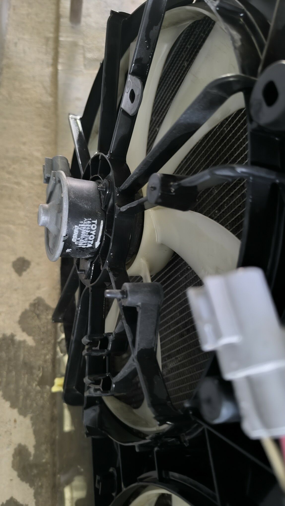 Aziada Camry 2017 Radiator kom 1 800 TMT - Мары - img 4