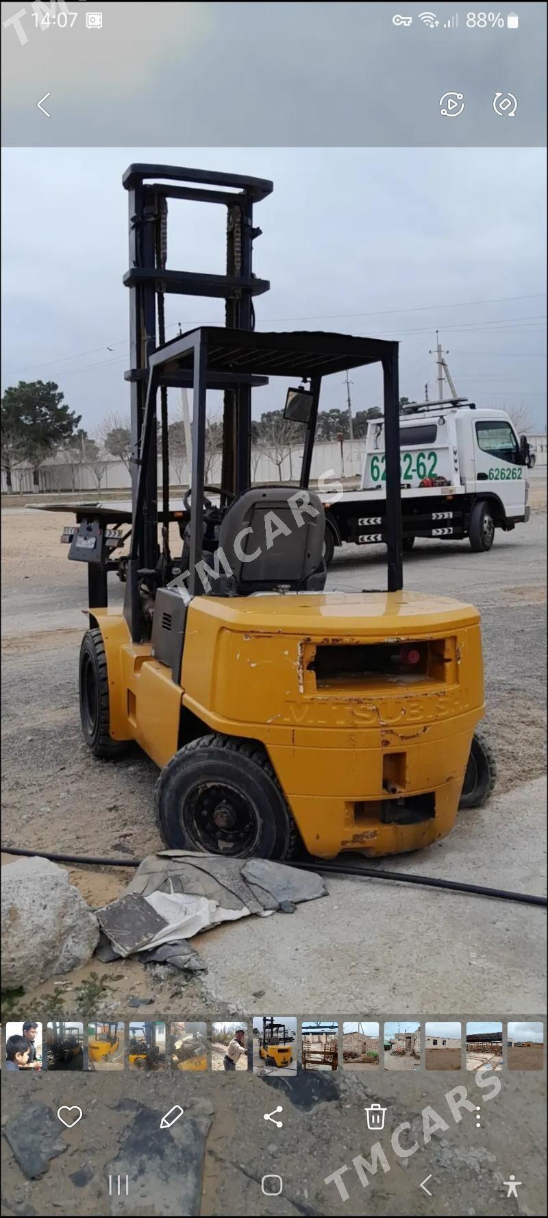 Kara Forklift 2011 - 139 000 TMT - Dänew - img 1