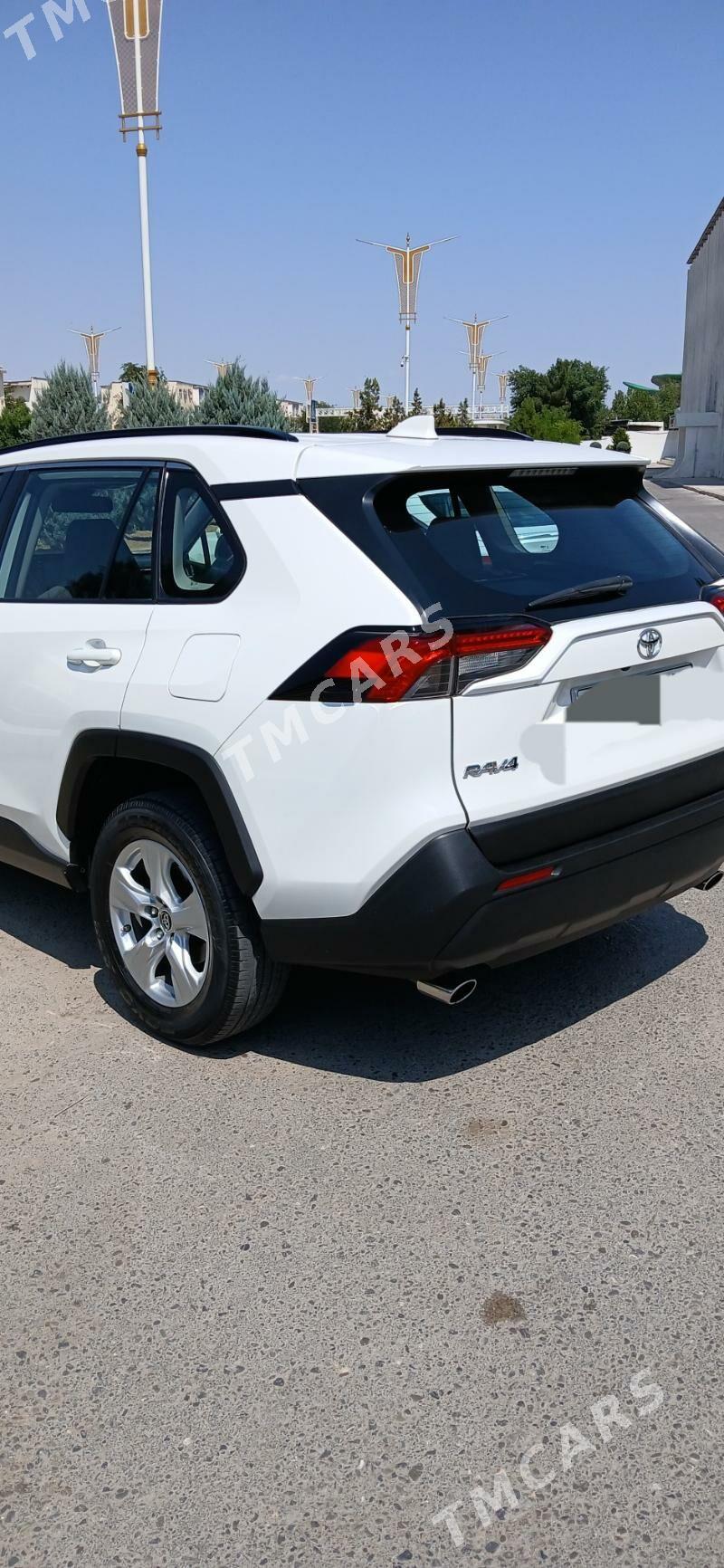Toyota RAV4 2020 - 400 000 TMT - Sowetskiý köç. (Garaşsyzlyk şaýoly) - img 2