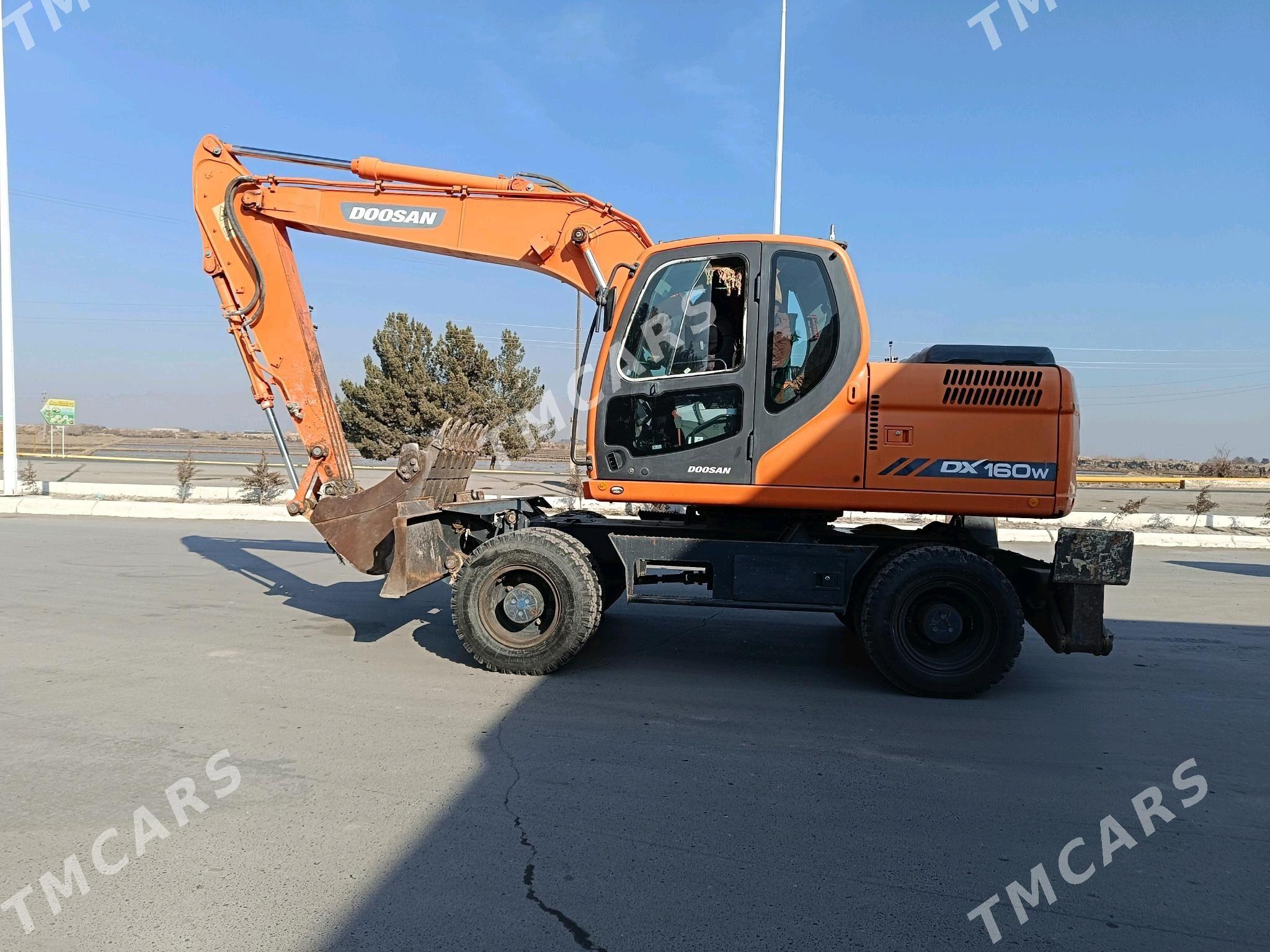 Caterpillar Excavator 2014 - 1 100 000 TMT - Дянев - img 3