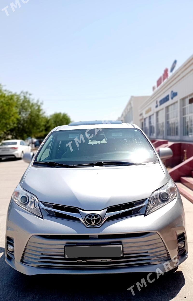 Toyota Sienna 2020 - 430 000 TMT - Туркменабат - img 4