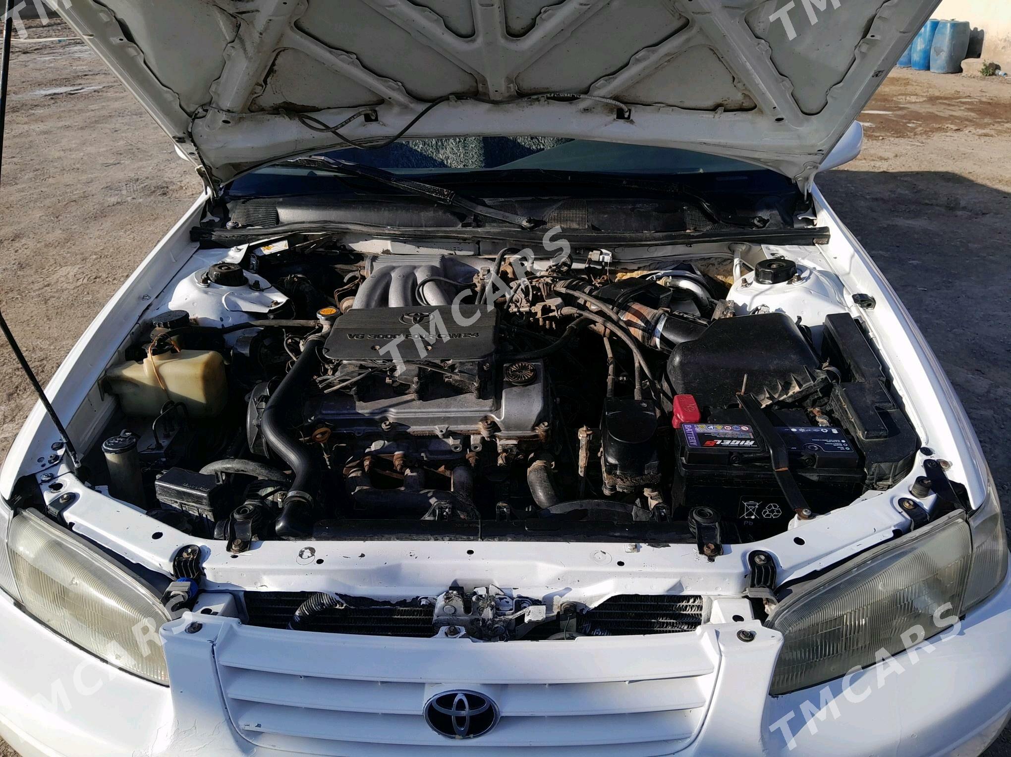Toyota Camry 1998 - 110 000 TMT - Ruhubelent etraby - img 4