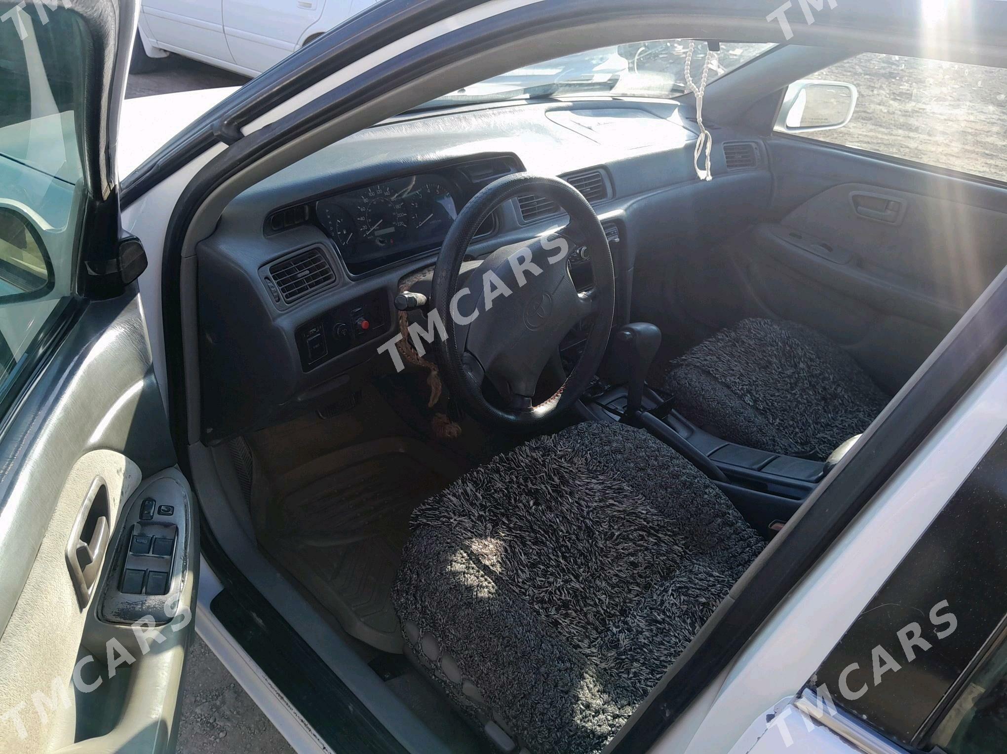 Toyota Camry 1998 - 110 000 TMT - Ruhubelent etraby - img 3