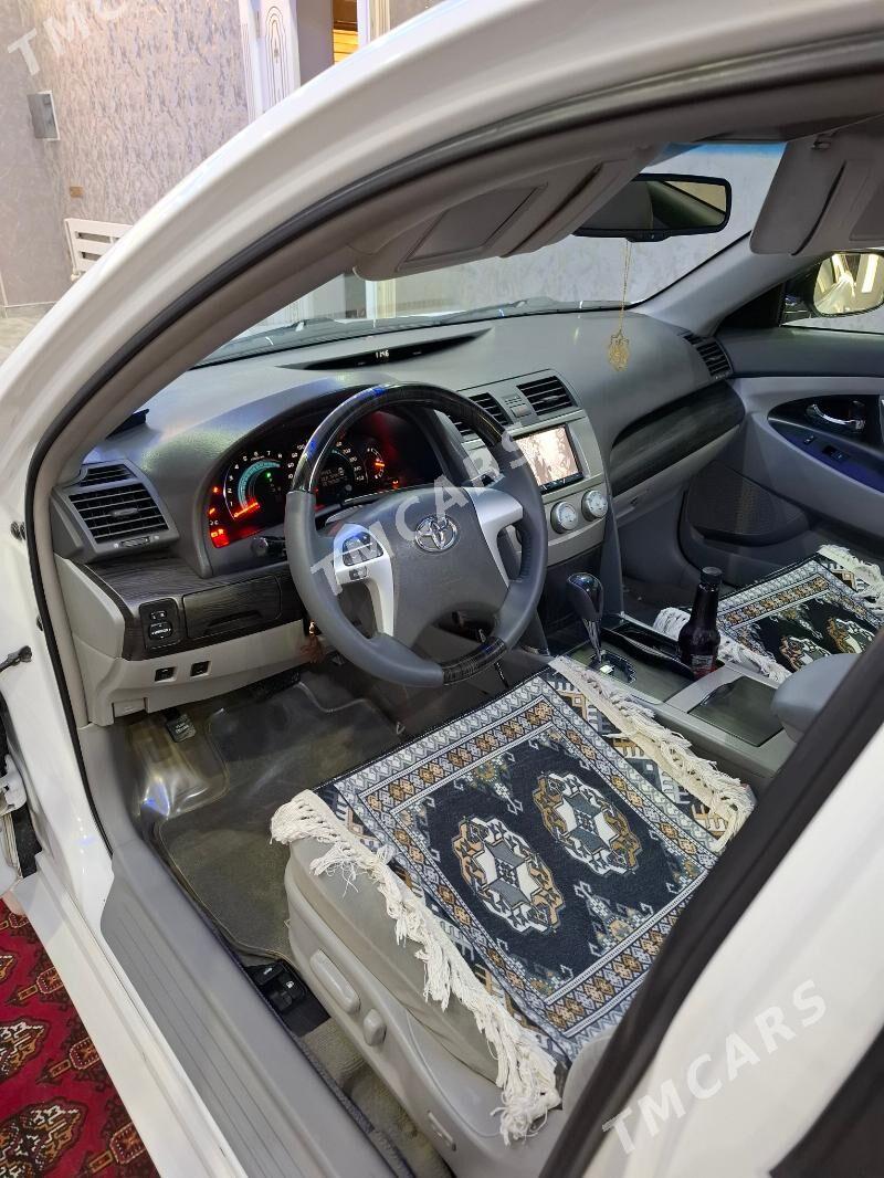 Toyota Camry 2010 - 200 000 TMT - Köneürgenç - img 8