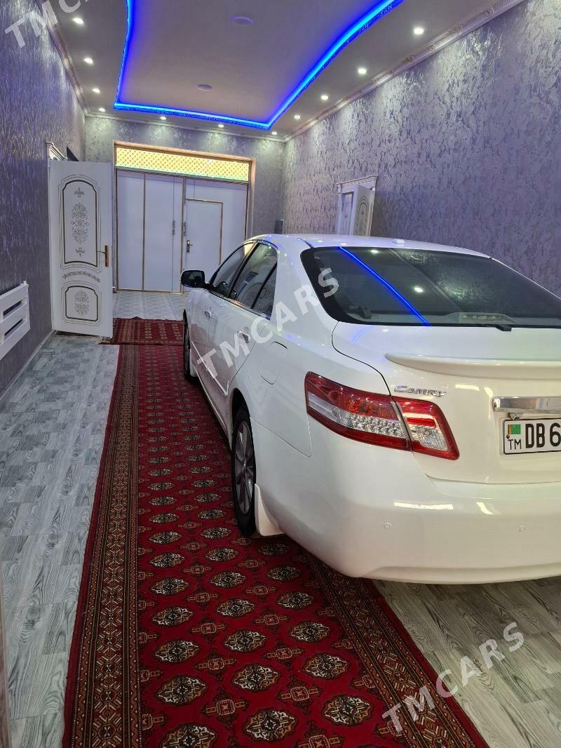 Toyota Camry 2010 - 200 000 TMT - Köneürgenç - img 7