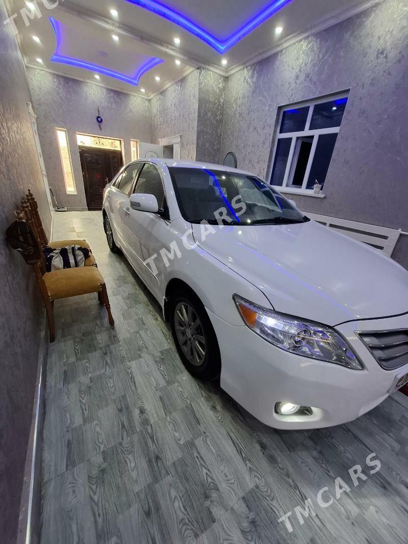Toyota Camry 2010 - 200 000 TMT - Köneürgenç - img 3
