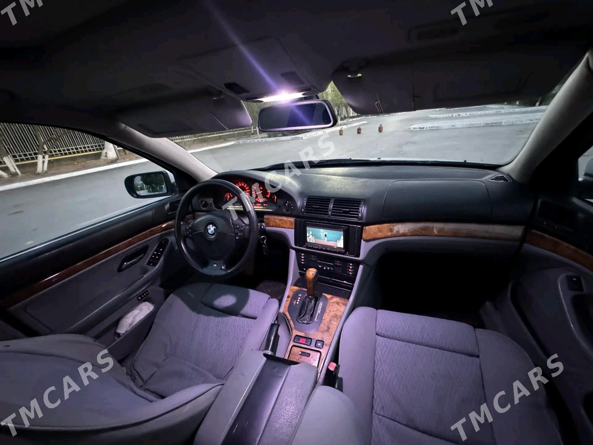 BMW E39 1998 - 89 000 TMT - Балканабат - img 8