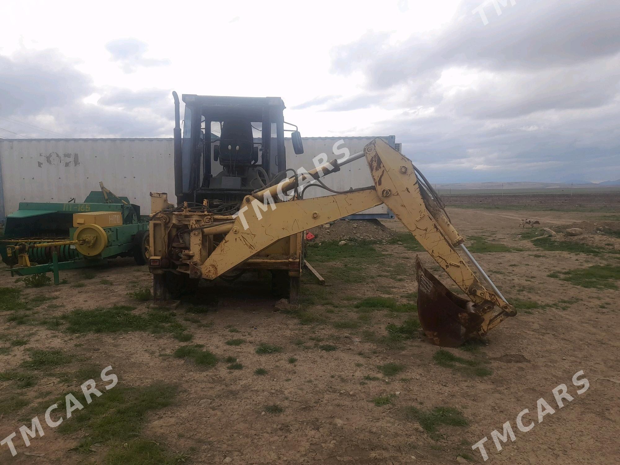 JCB 3CX Compact 2000 - 75 000 TMT - Бахарден - img 3