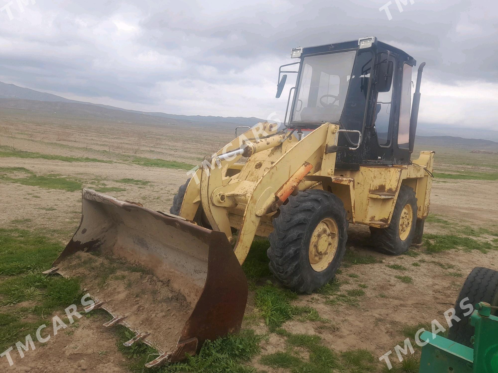 JCB 3CX Compact 2000 - 75 000 TMT - Бахарден - img 2