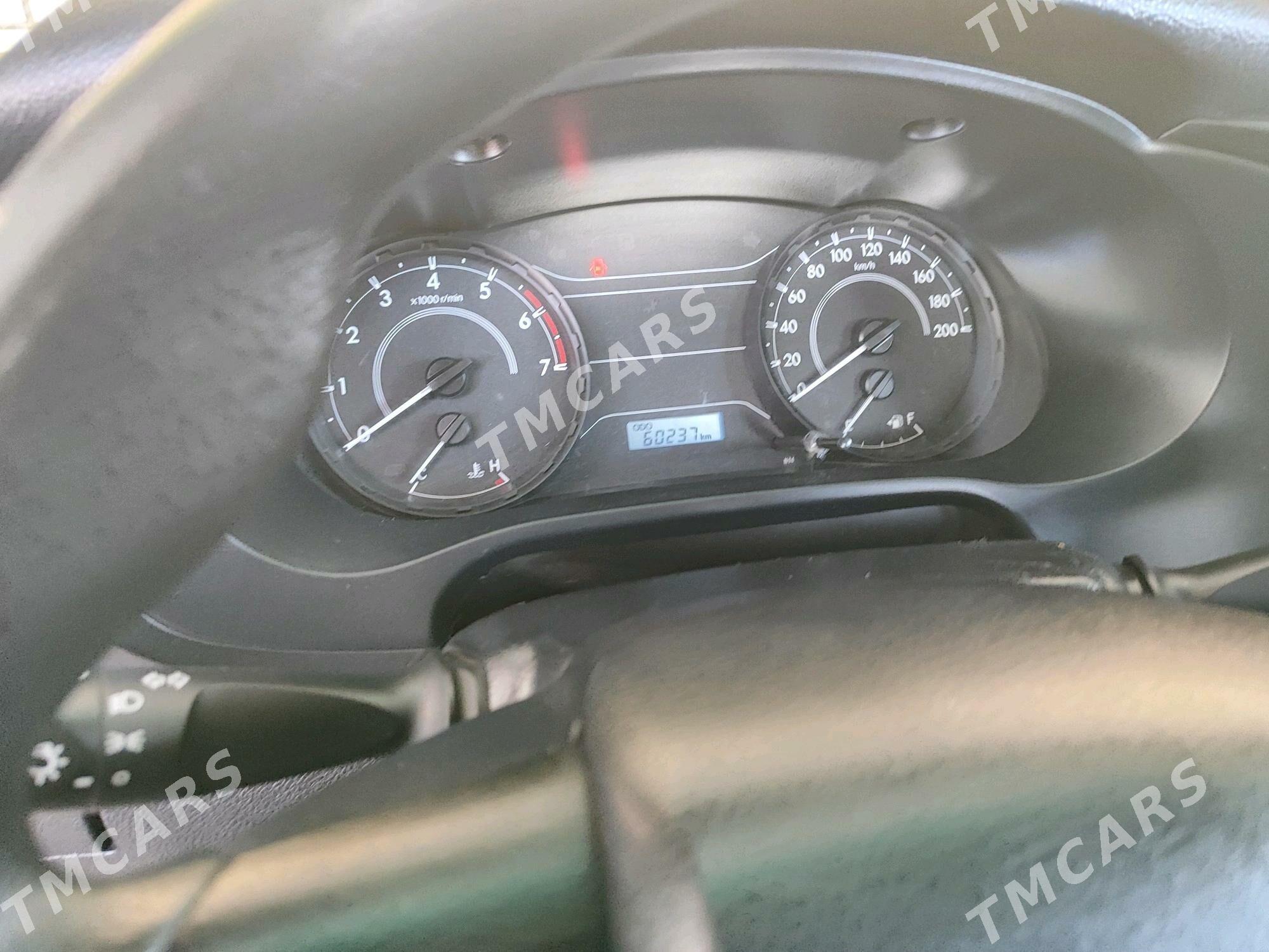 Toyota Hilux 2023 - 600 000 TMT - Sarahs - img 3