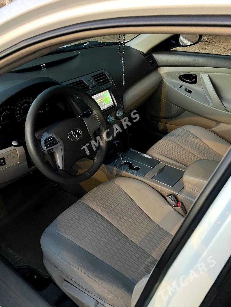 Toyota Camry 2010 - 180 000 TMT - 1 мкр - img 7