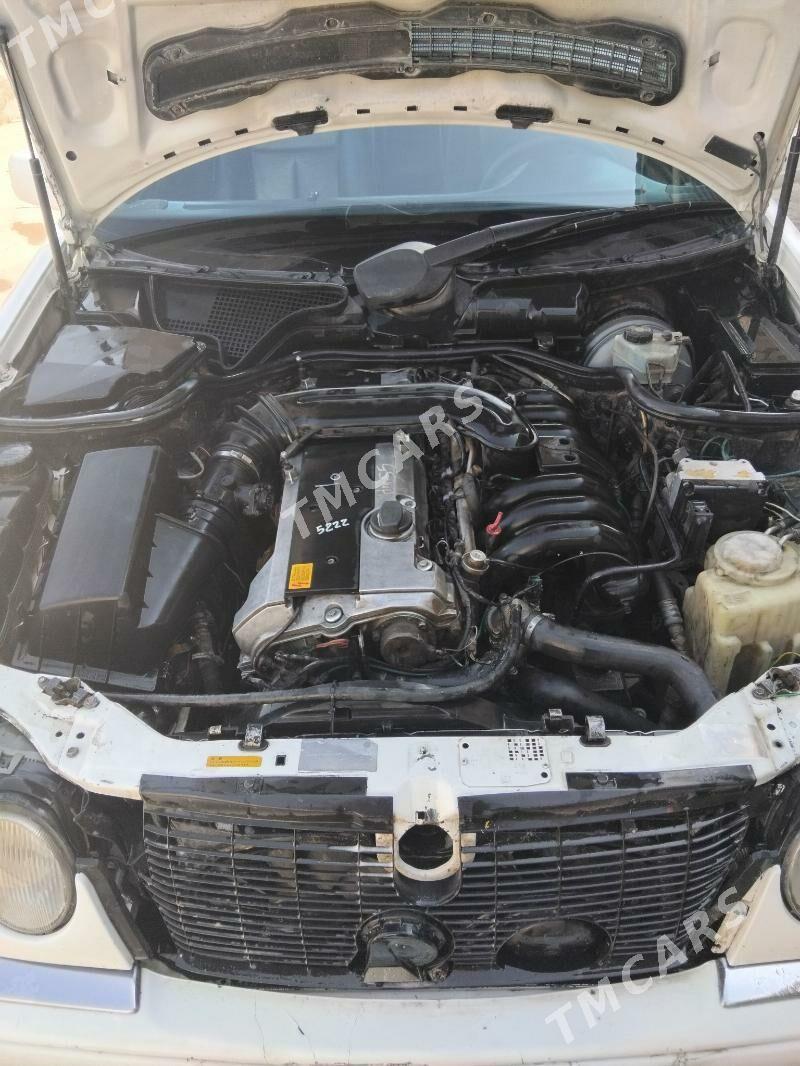 Mercedes-Benz E320 1996 - 65 000 TMT - Gyzylarbat - img 6