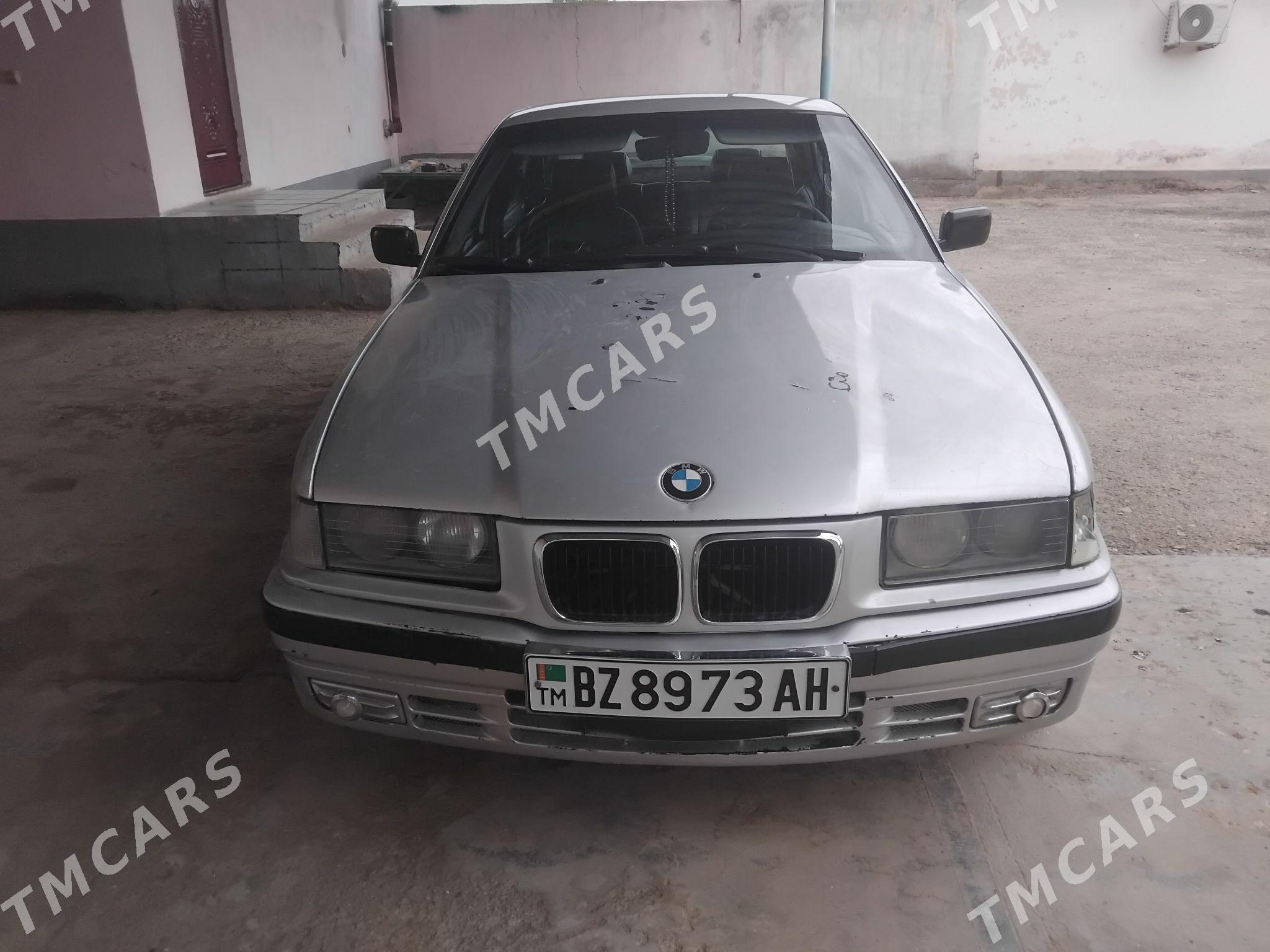 BMW 320 1995 - 22 000 TMT - Sarahs - img 4