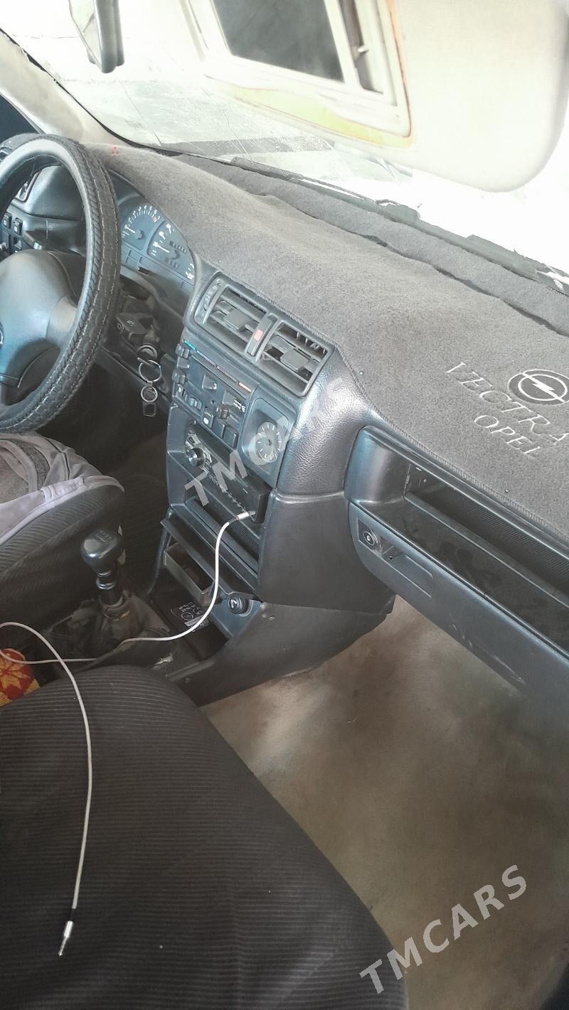 Opel Vectra 1992 - 28 000 TMT - Мары - img 3