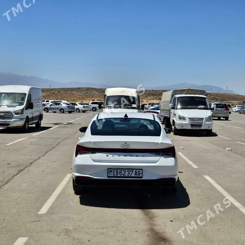 Hyundai Elantra 2021 - 262 000 TMT - Ашхабад - img 5