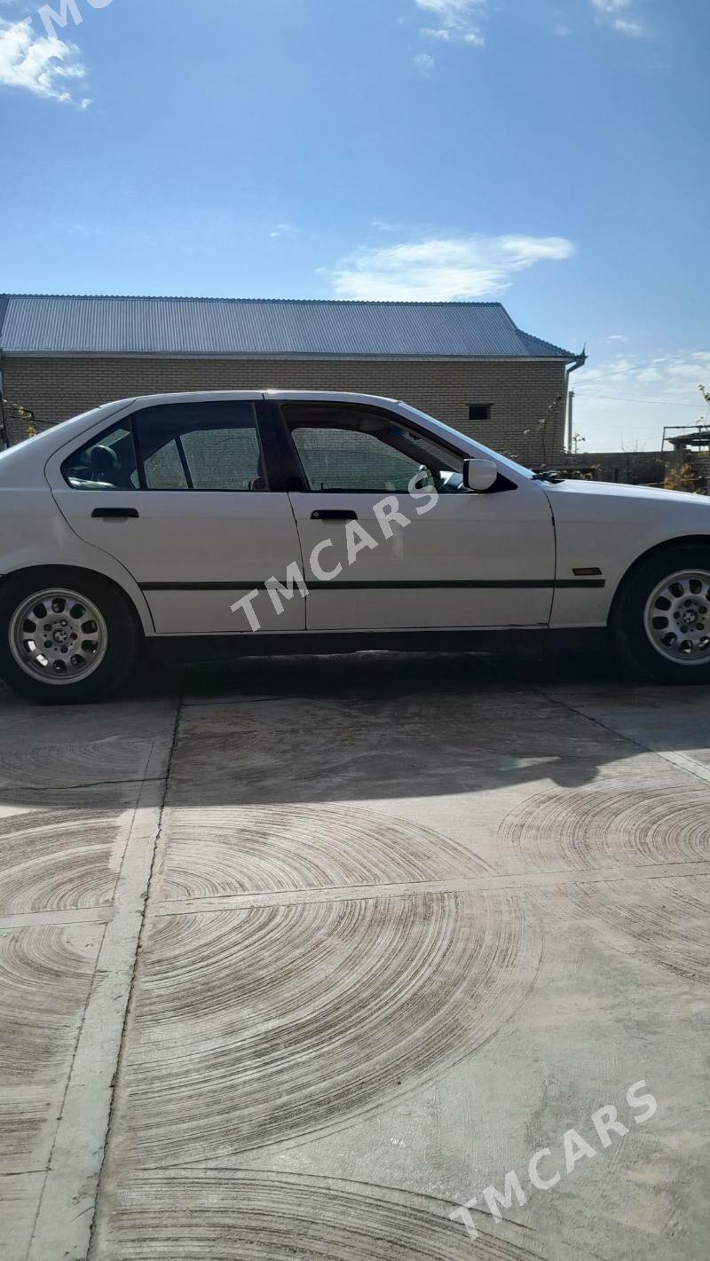 BMW 320 1992 - 30 000 TMT - Серахс - img 5