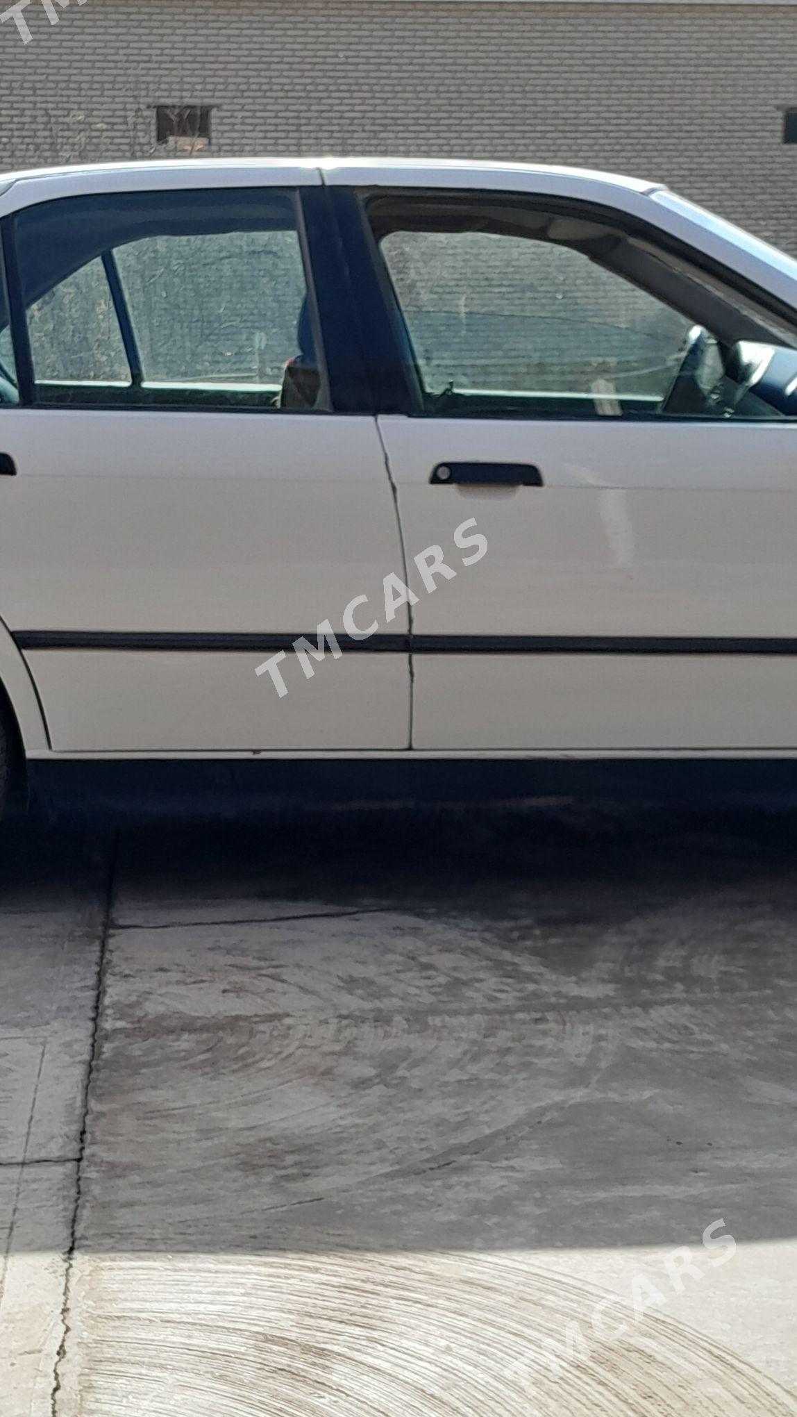 BMW 320 1992 - 30 000 TMT - Серахс - img 6