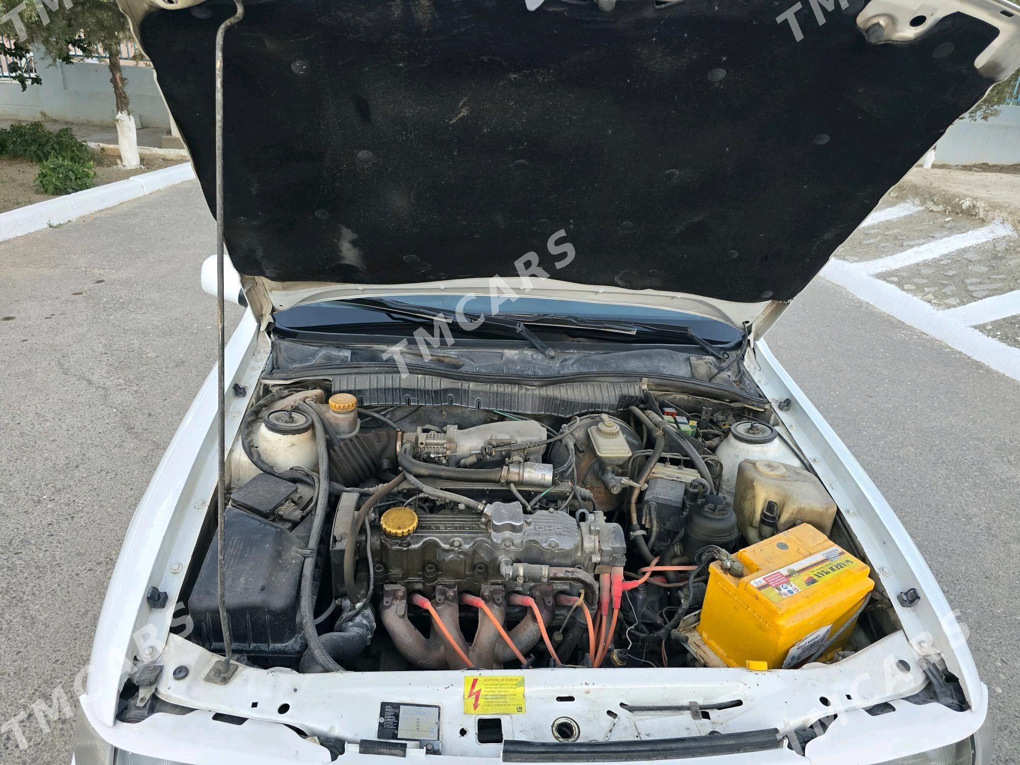 Opel Vectra 1994 - 54 000 TMT - Бахарден - img 8