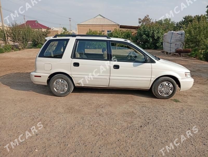 Mitsubishi Chariot 1995 - 26 000 TMT - Мары - img 8