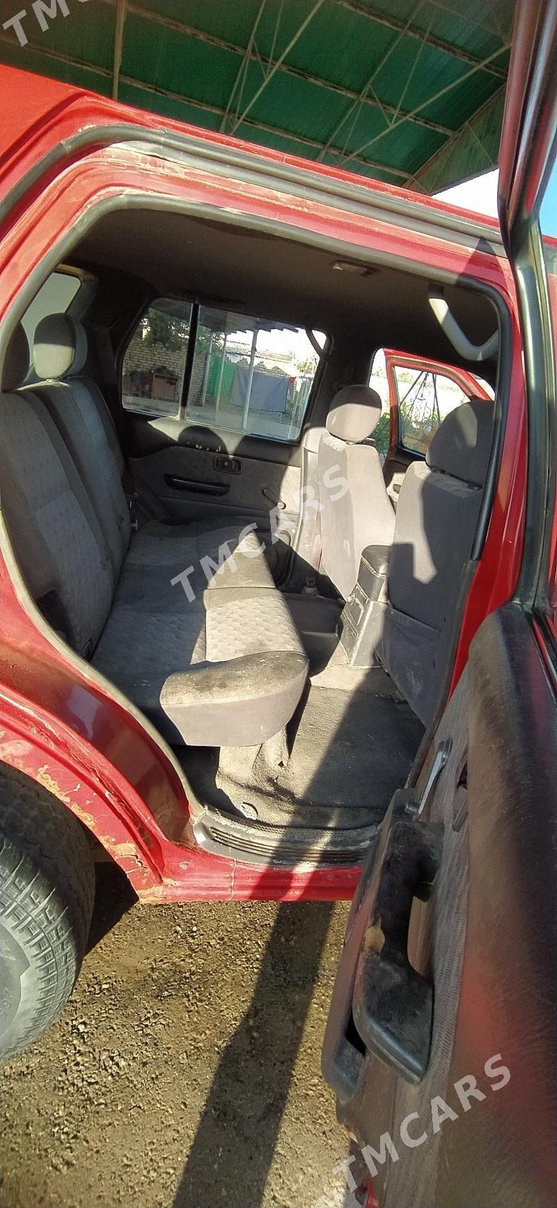 Nissan Pathfinder 1997 - 35 000 TMT - Мургап - img 7