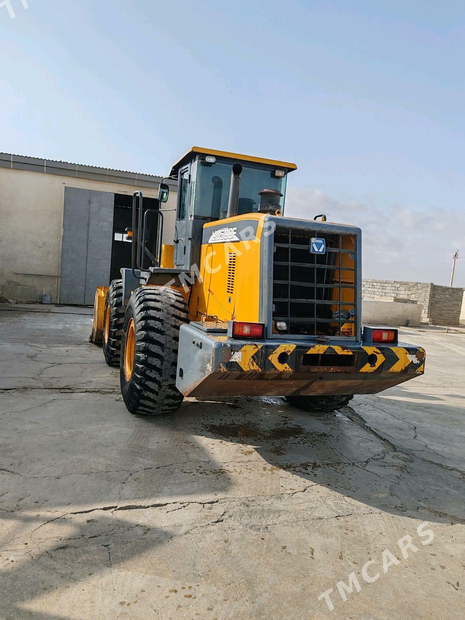 XCMG ZL50 2012 - 560 000 TMT - Балканабат - img 4