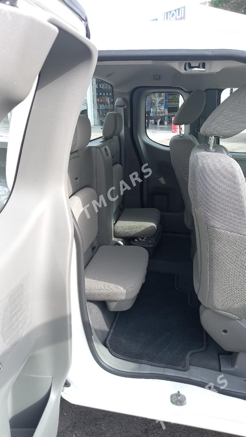 Nissan Frontier 2018 - 265 000 TMT - Aşgabat - img 8