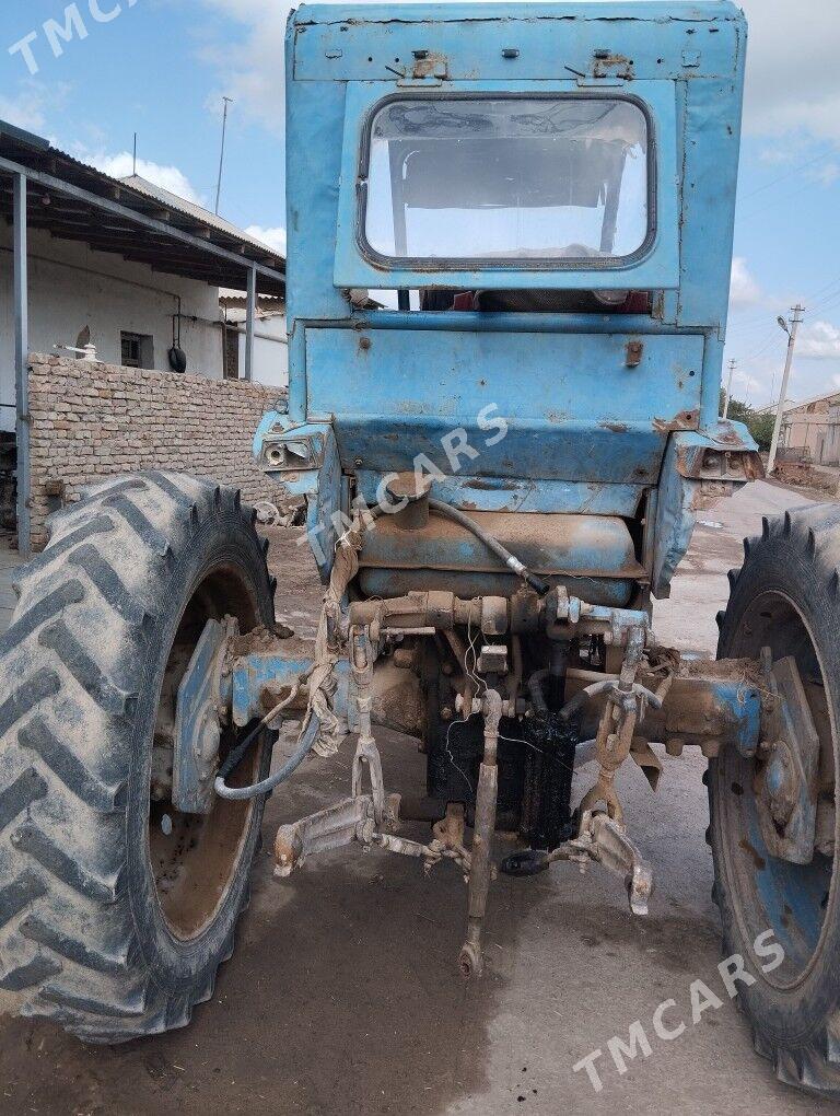 MTZ T-28 1982 - 30 000 TMT - Шабатский этрап - img 3
