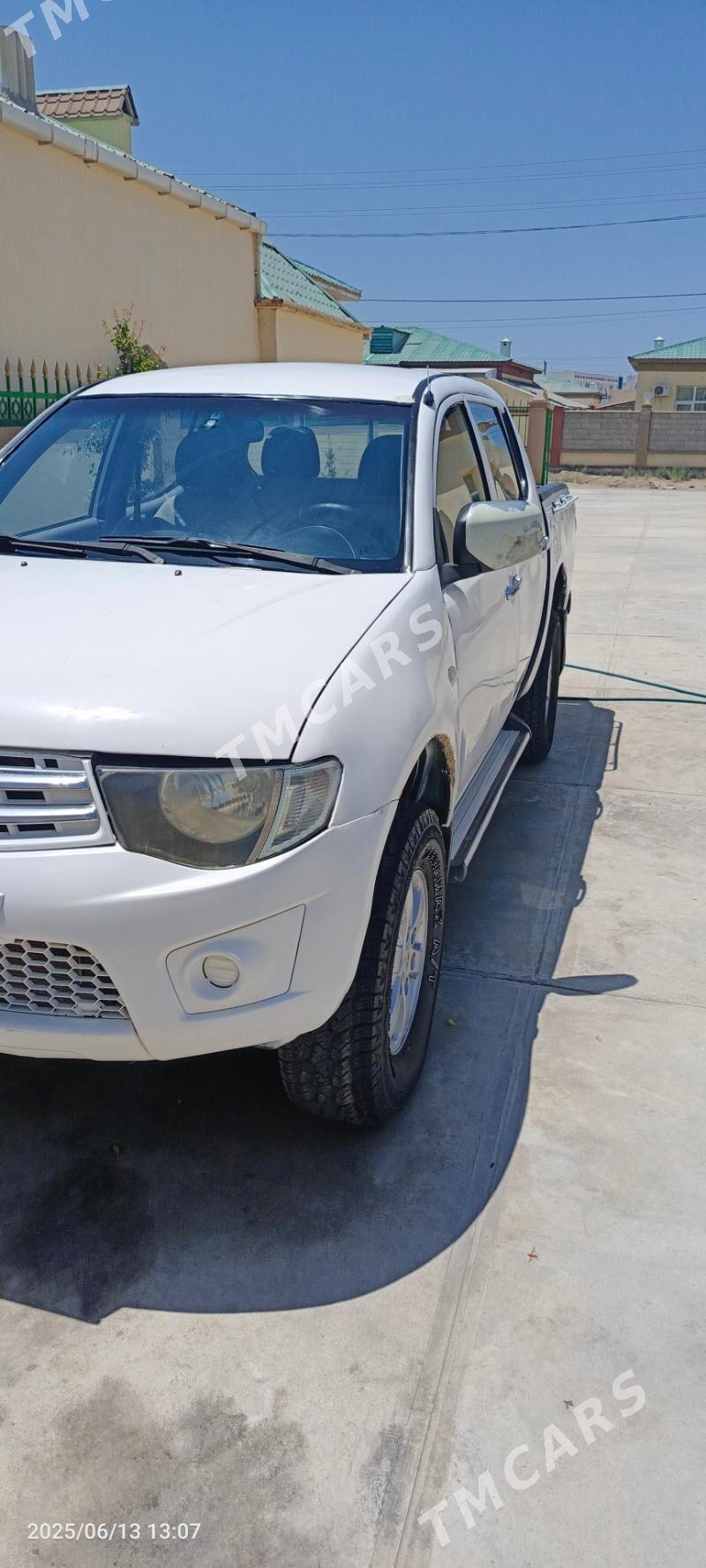 Mitsubishi L200 2012 - 120 000 TMT - Хазар - img 3