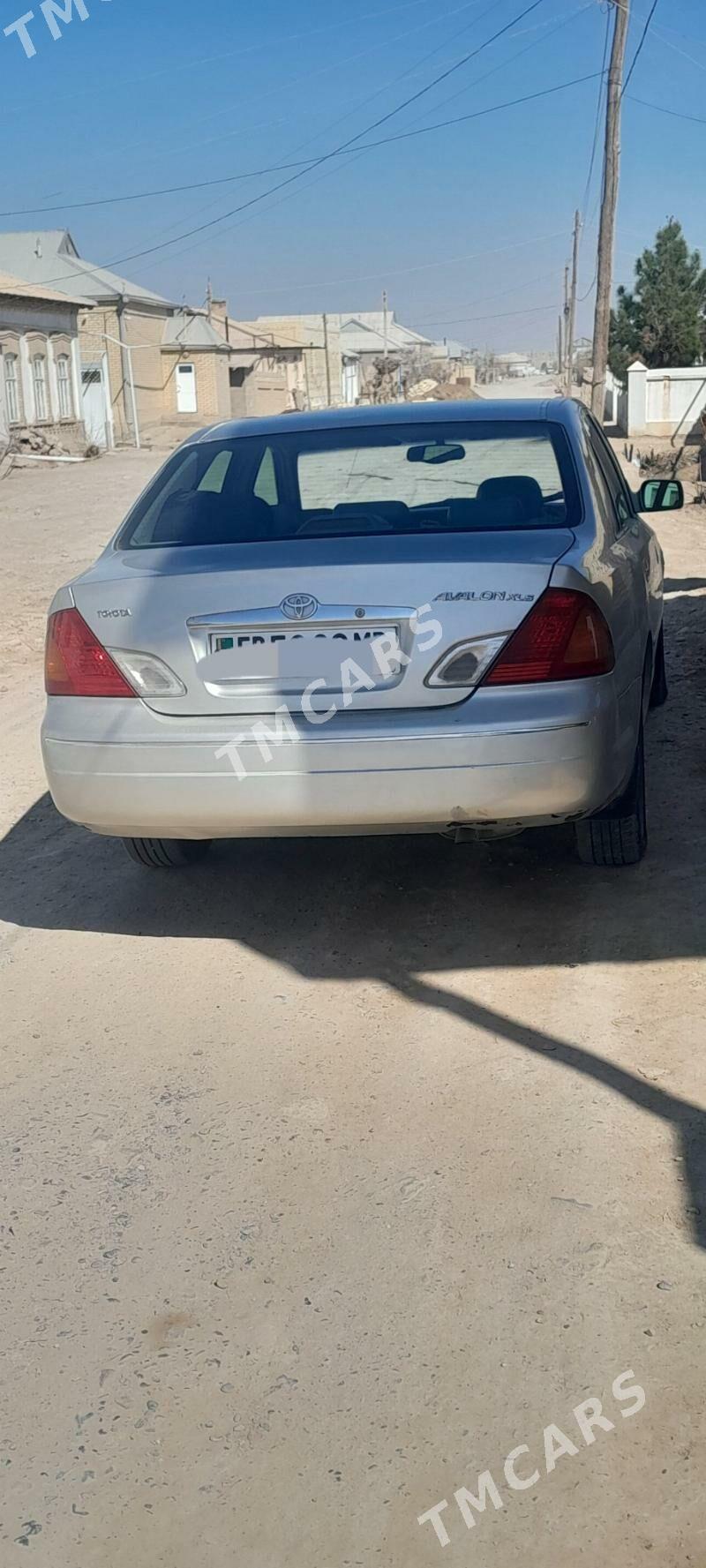 Toyota Avalon 2001 - 170 000 TMT - Мары - img 2