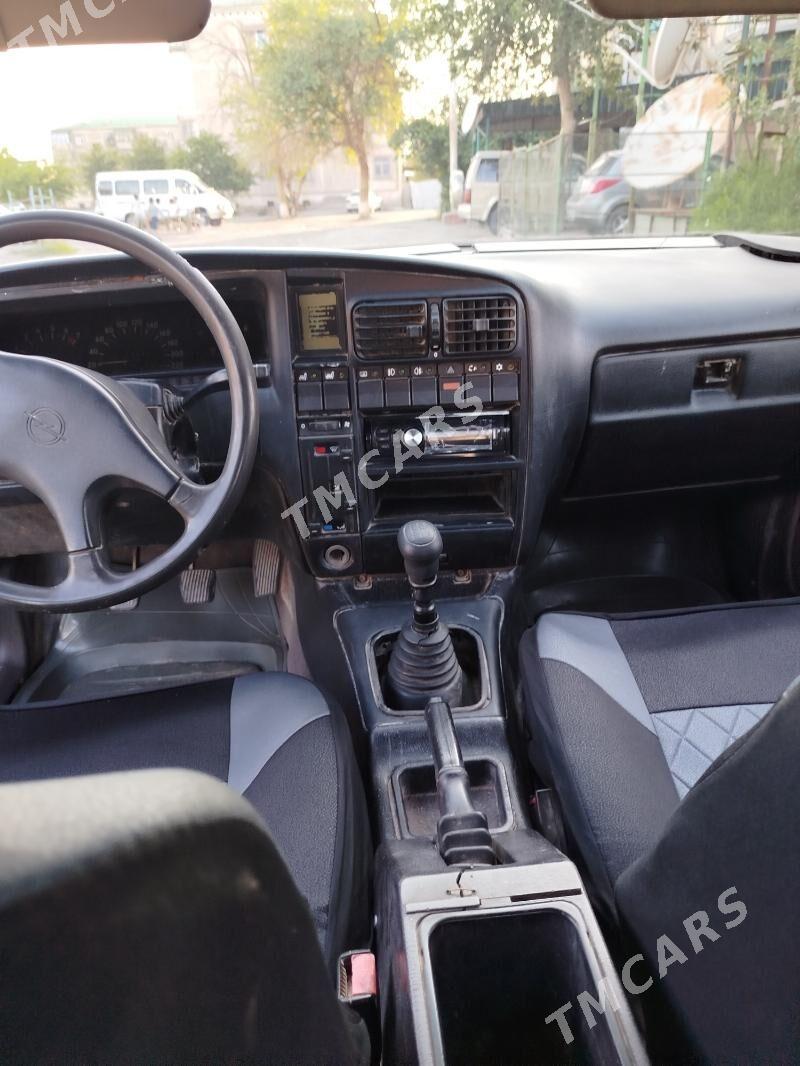 Opel Omega 1992 - 21 000 TMT - Туркменабат - img 6