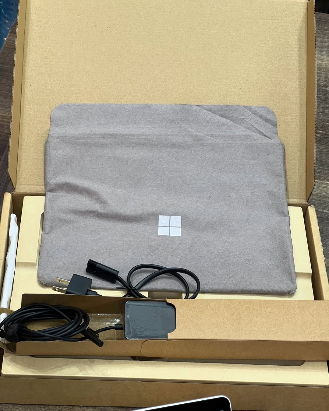 Surface Pro 10/Ultra7/32G/1Tb - Aşgabat - img 6