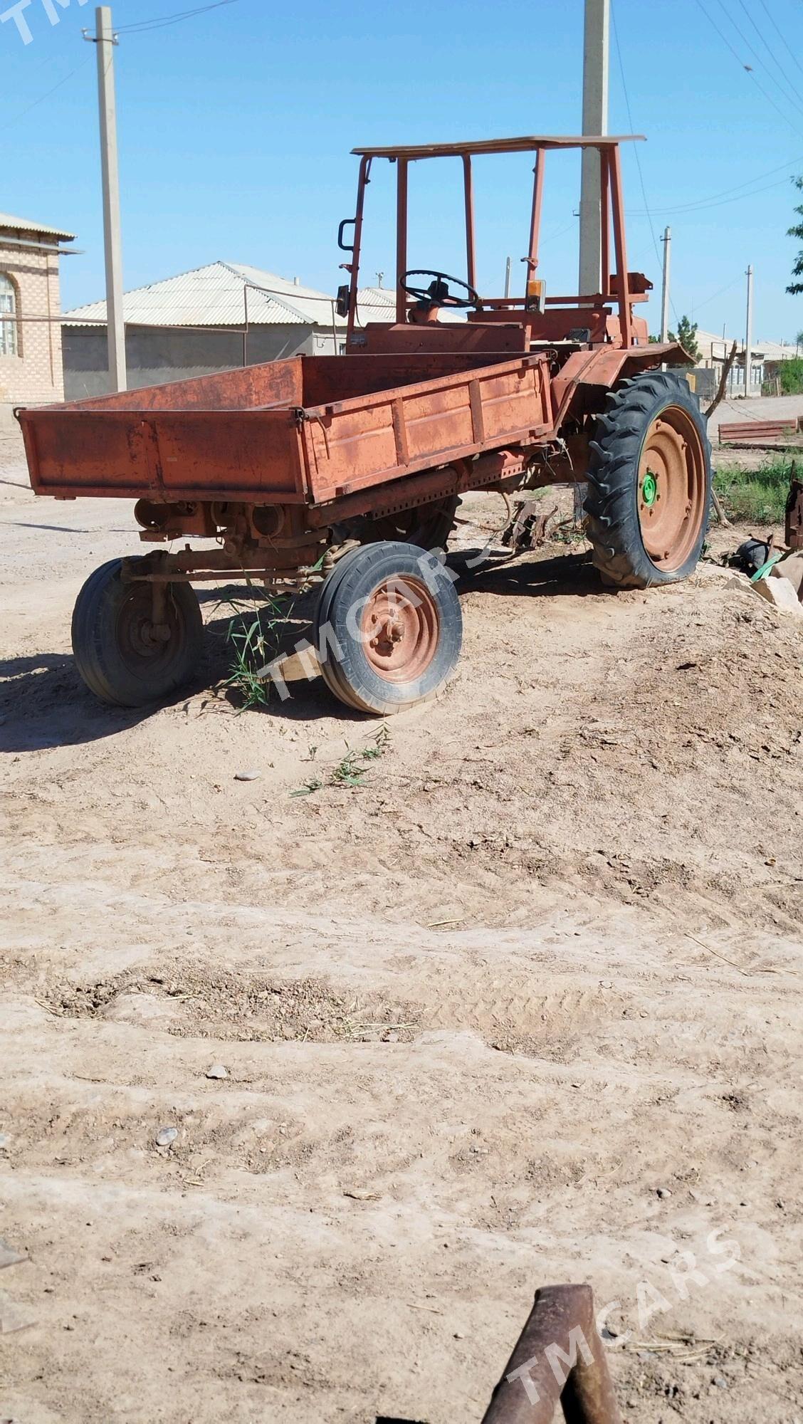 MTZ T-28 1984 - 18 000 TMT - Tejen - img 3