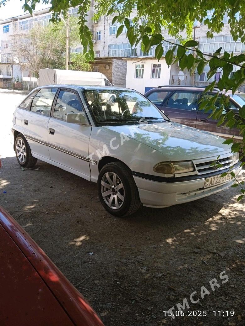 Opel Astra 1993 - 33 000 TMT - Дашогуз - img 3